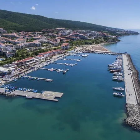 Апартаменти Horizon 4 'а' *