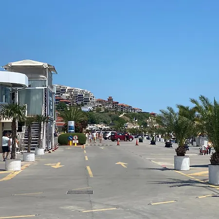 Апартаменти Horizon 4 'а' Светий Влас